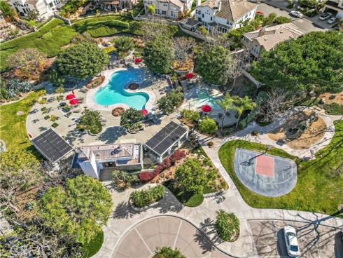 14 Pembroke Ln , Laguna Niguel, CA