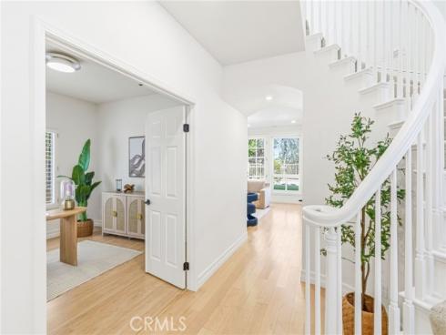 29572 Michelis , Laguna Niguel, CA