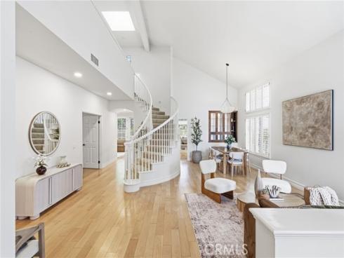 29572 Michelis , Laguna Niguel, CA