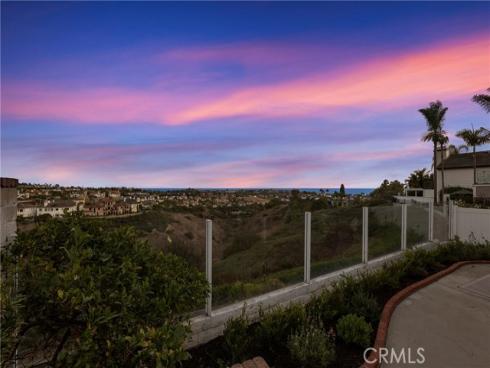 12 Byron Close , Laguna Niguel, CA