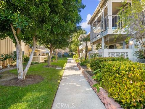 225 Avenida Majorca N , Laguna Woods, CA