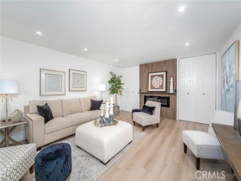 5372 Punta Alta 1C , Laguna Woods, CA