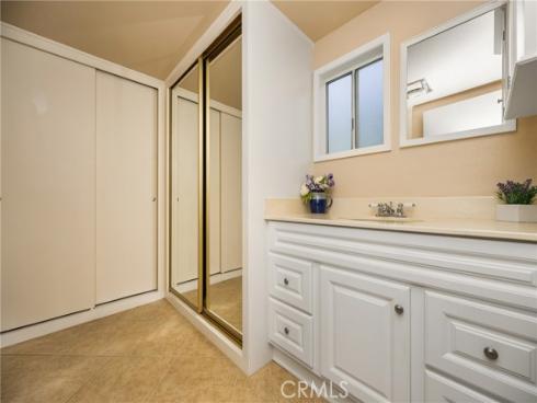 2286 Via Puerta A , Laguna Woods, CA