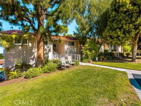 2286 Via Puerta A , Laguna Woods, CA