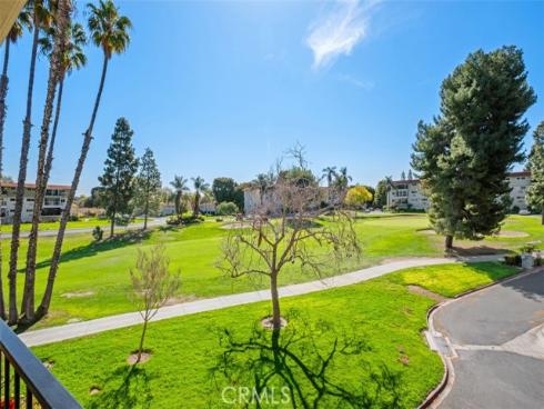 2388 W Via Mariposa  3E , Laguna Woods, CA