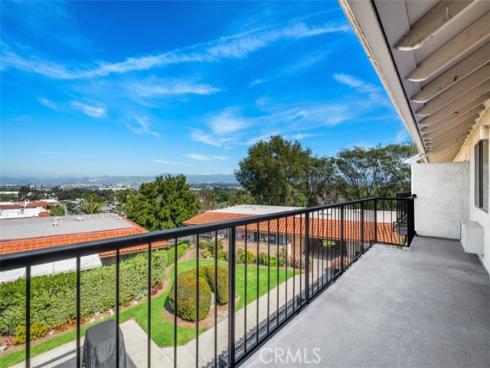 3110  Via Serena South  P , Laguna Woods, CA