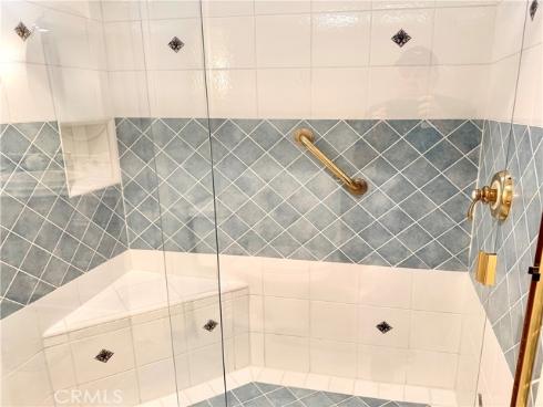 5519  Paseo Del Lago  2H , Laguna Woods, CA