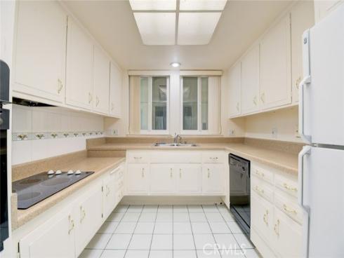 126 Avenida Majorca O , Laguna Woods, CA