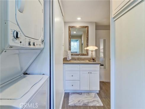 670  Via Mendoza  B , Laguna Woods, CA