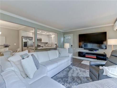 670  Via Mendoza  B , Laguna Woods, CA