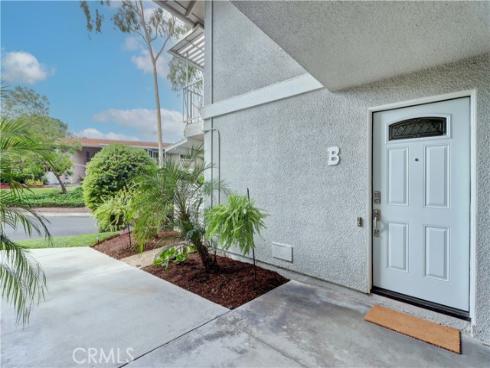 670  Via Mendoza  B , Laguna Woods, CA