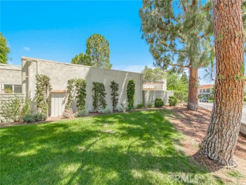 2264 Via Puerta B , Laguna Woods, CA