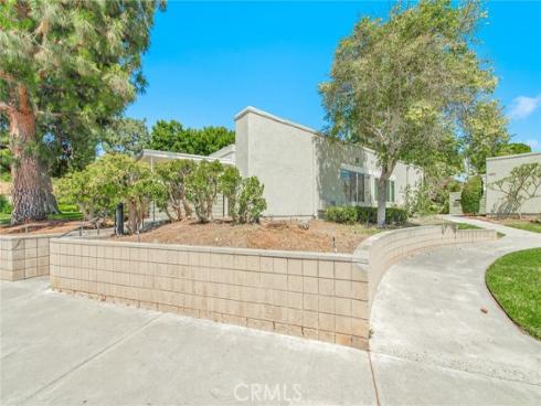 2264  Via Puerta  B , Laguna Woods, CA