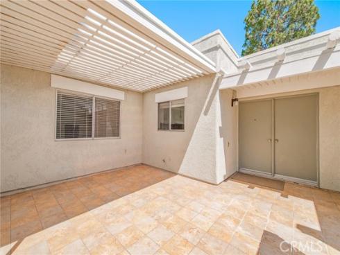 2264 Via Puerta B , Laguna Woods, CA