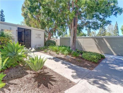 537 Via Estrada C , Laguna Woods, CA