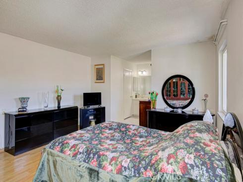 2320  Via Puerta, #b  , Laguna Woods, CA