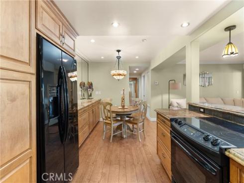 1 Via Castilla F , Laguna Woods, CA