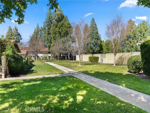 1 Via Castilla F , Laguna Woods, CA