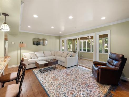1 Via Castilla F , Laguna Woods, CA
