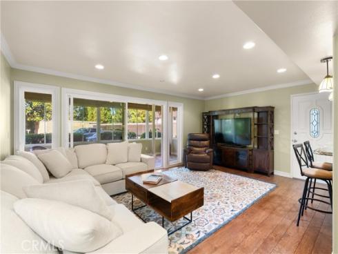 1 Via Castilla F , Laguna Woods, CA