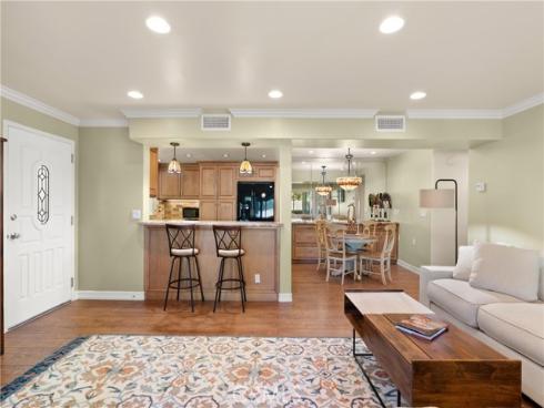 1 Via Castilla F , Laguna Woods, CA