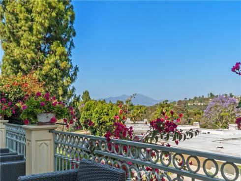 5587 Via Dicha B , Laguna Woods, CA