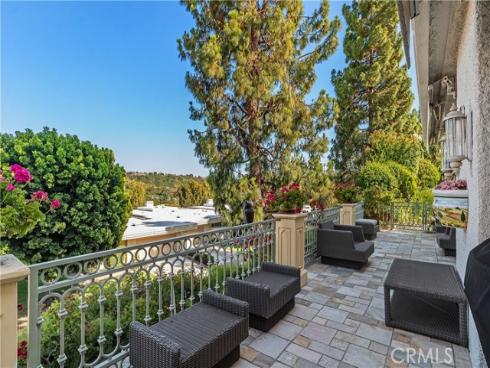 5587 Via Dicha B , Laguna Woods, CA