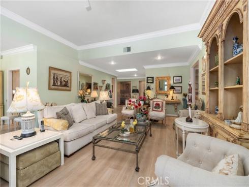 5587 Via Dicha B , Laguna Woods, CA