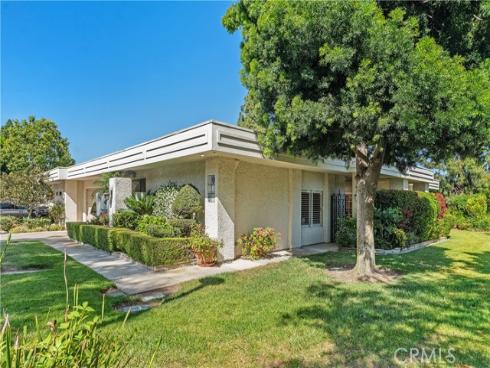 5587 Via Dicha B , Laguna Woods, CA