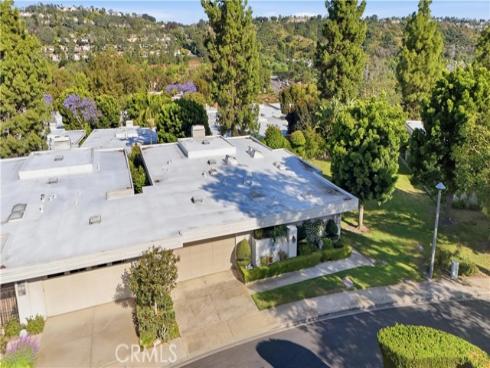 5587 Via Dicha B , Laguna Woods, CA