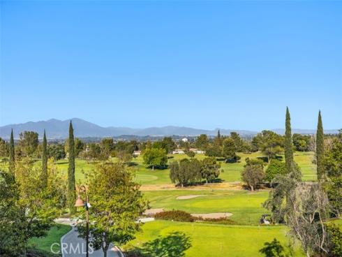 5587 Via Dicha B , Laguna Woods, CA