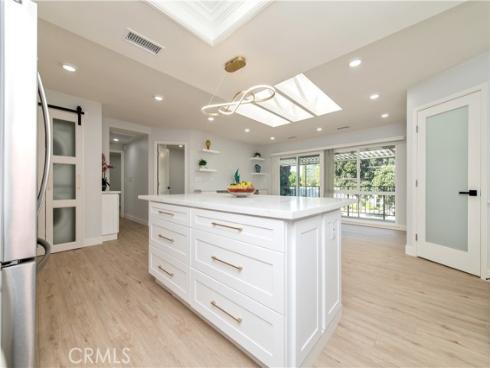 2112 Via Puerta N , Laguna Woods, CA