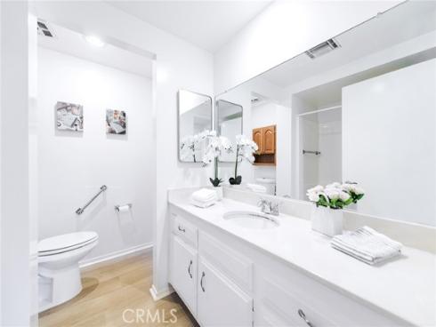 2288 Via Puerta P , Laguna Woods, CA