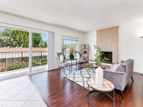 3300 Via Carrizo D , Laguna Woods, CA