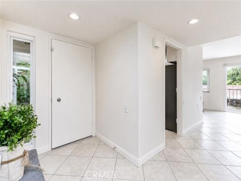 3300 Via Carrizo D , Laguna Woods, CA