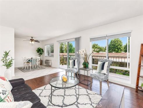3300 Via Carrizo D , Laguna Woods, CA