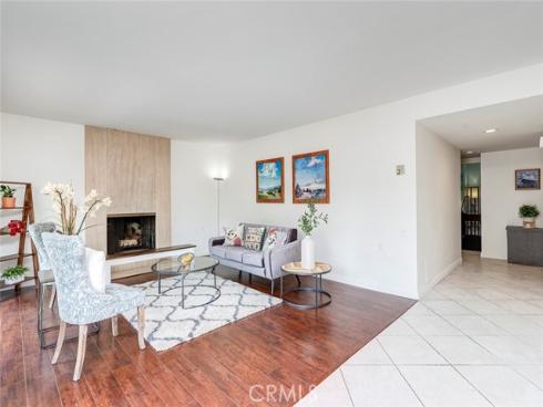 3300 Via Carrizo D , Laguna Woods, CA