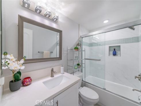 3012  Via Buena Vista  D , Laguna Woods, CA