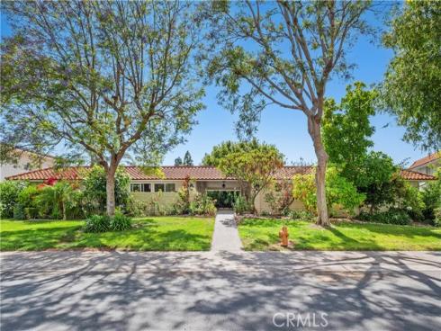 2319 Via Puerta O , Laguna Woods, CA