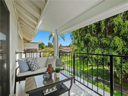 2319 Via Puerta O , Laguna Woods, CA