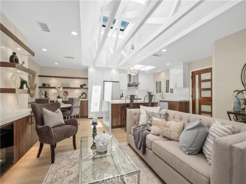2319 Via Puerta O , Laguna Woods, CA