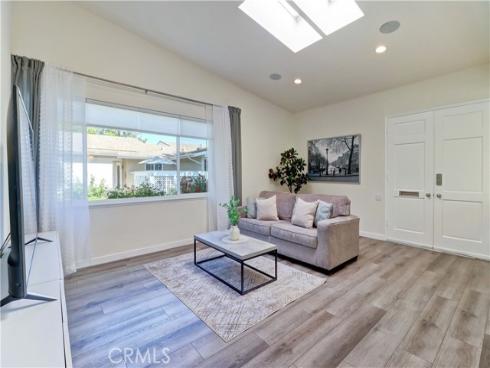 251 Calle Aragon B , Laguna Woods, CA