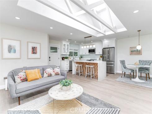 3279 San Amadeo P