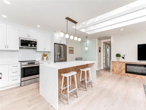 3279 San Amadeo P , Laguna Woods, CA