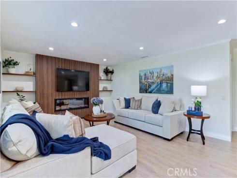 2405  Via Mariposa  1H , Laguna Woods, CA