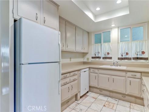 524 Calle Aragon N , Laguna Woods, CA