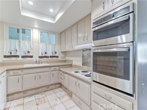 524 Calle Aragon N , Laguna Woods, CA