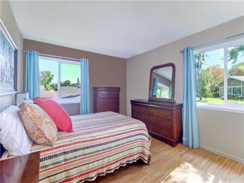 524 Calle Aragon N , Laguna Woods, CA