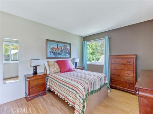 524 Calle Aragon N , Laguna Woods, CA