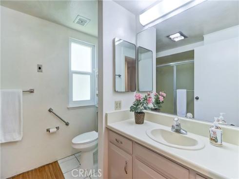 524 Calle Aragon N , Laguna Woods, CA